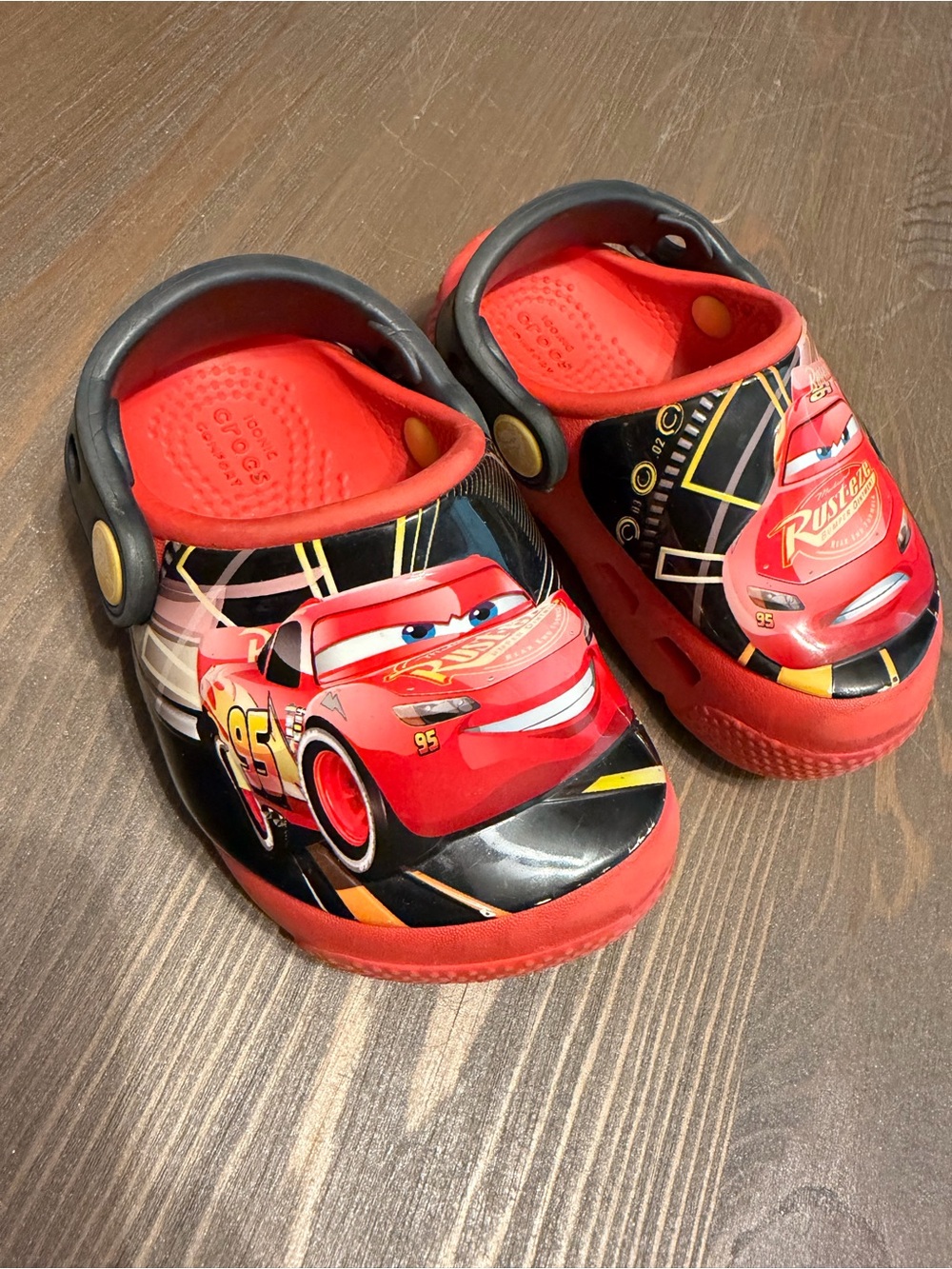 CROCS Red Lightning McQueen Toddler Clogs LIGHT UP